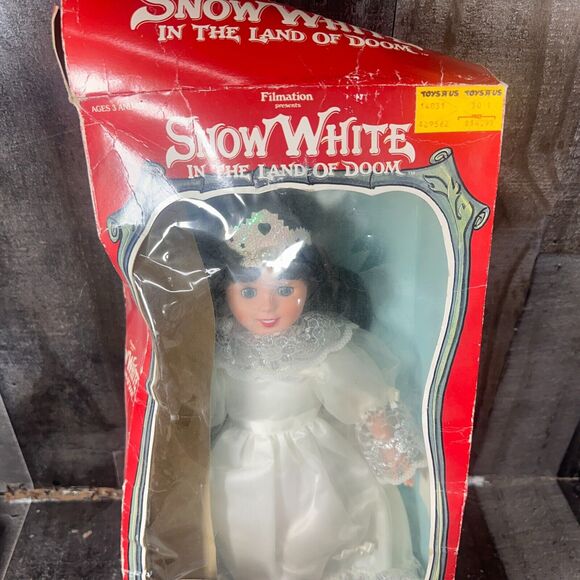 Snow White Land Of Doom Soft Stuffed Body Doll Damaged Box 1990 - Picture 3 of 10